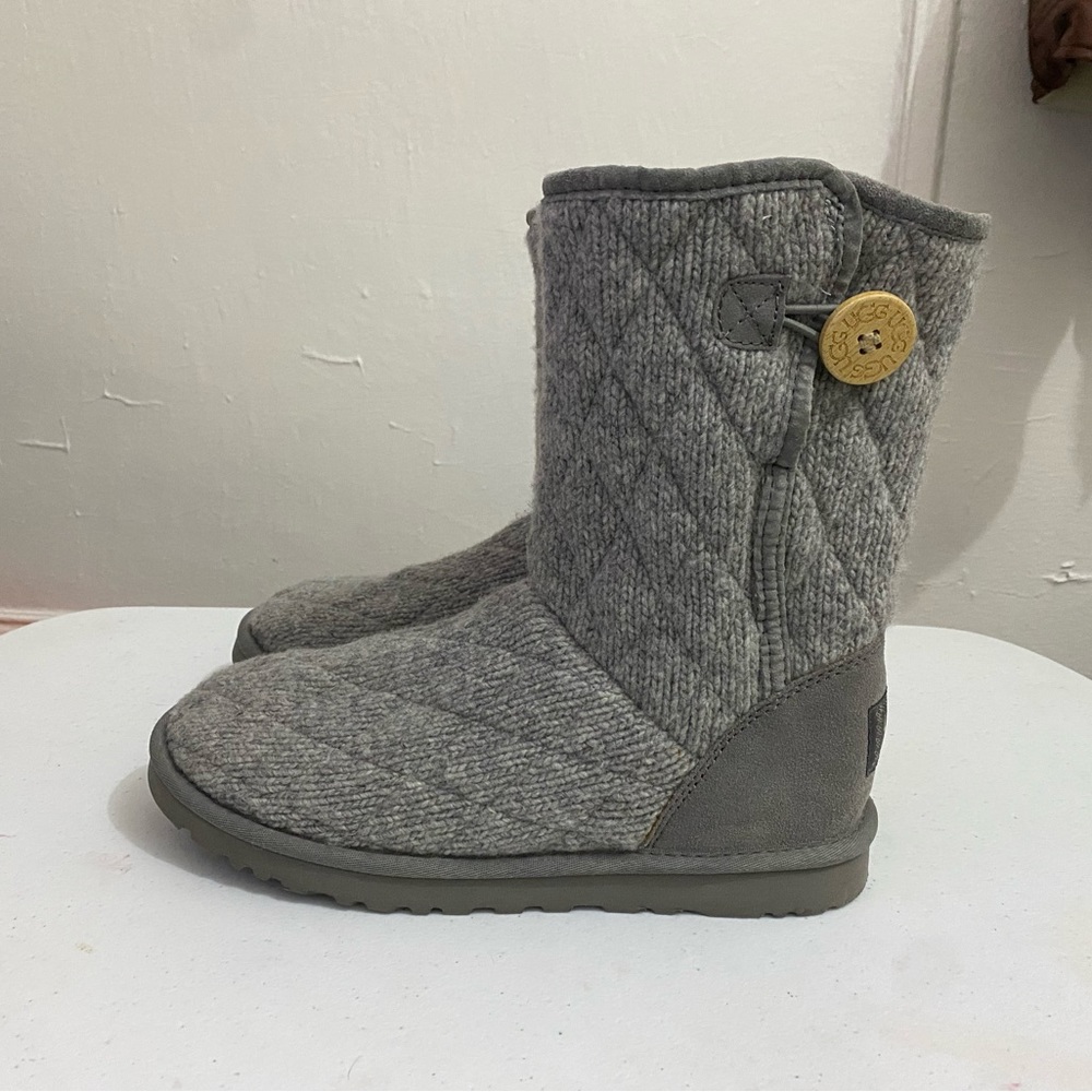 Grey Knit Ugg Boots size 8